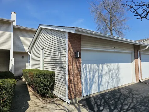 534 Hummingbird Lane Deerfield IL 60015