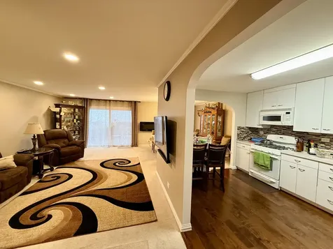 534 Hummingbird Lane Deerfield IL 60015