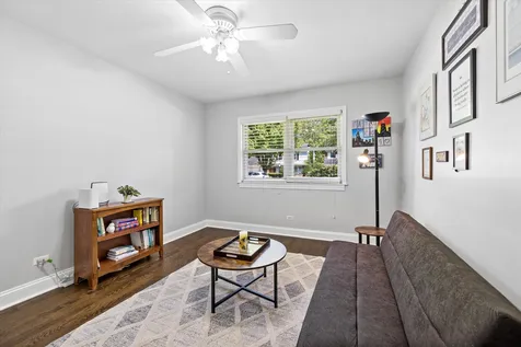 404 South See Gwun Avenue Mount Prospect IL 60056
