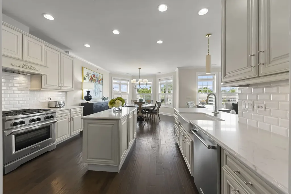 149 West Kennedy Lane Hinsdale IL 60521