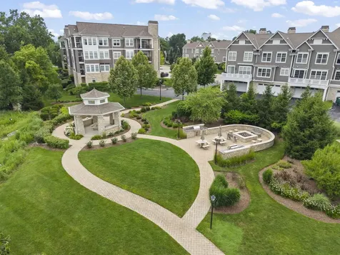 149 West Kennedy Lane Hinsdale IL 60521