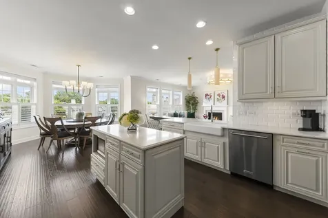149 West Kennedy Lane Hinsdale IL 60521
