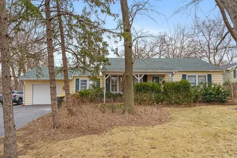 4715 West Crystal Lake Road Mchenry IL 60050