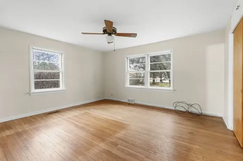 4715 West Crystal Lake Road Mchenry IL 60050