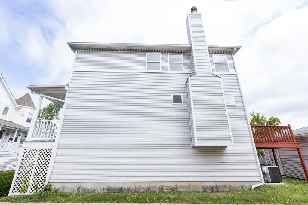 4257 North Kolmar Avenue Chicago IL 60641