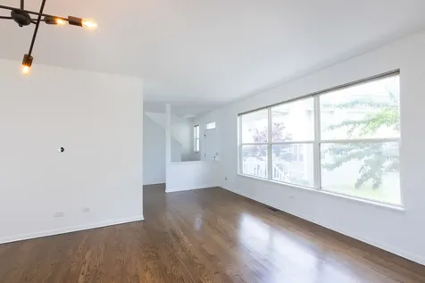 4257 North Kolmar Avenue Chicago IL 60641