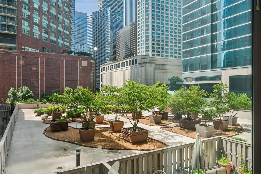 440 North Mcclurg Court Chicago IL 60611