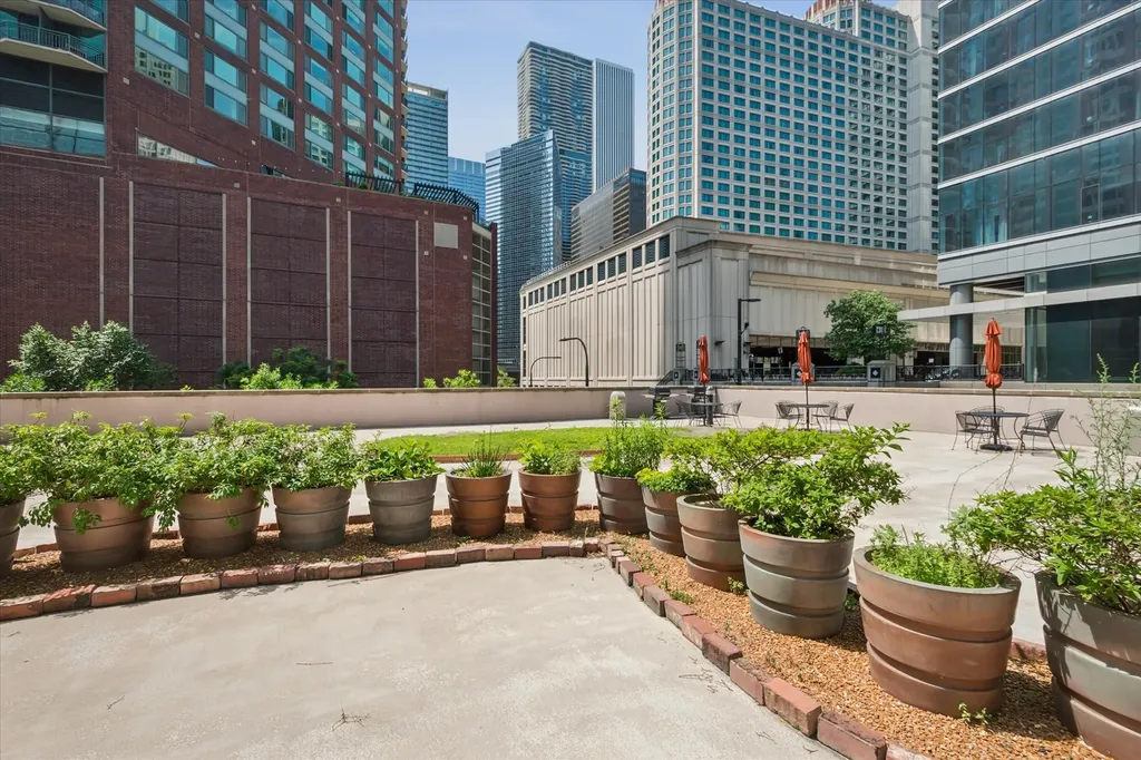 440 North Mcclurg Court Chicago IL 60611