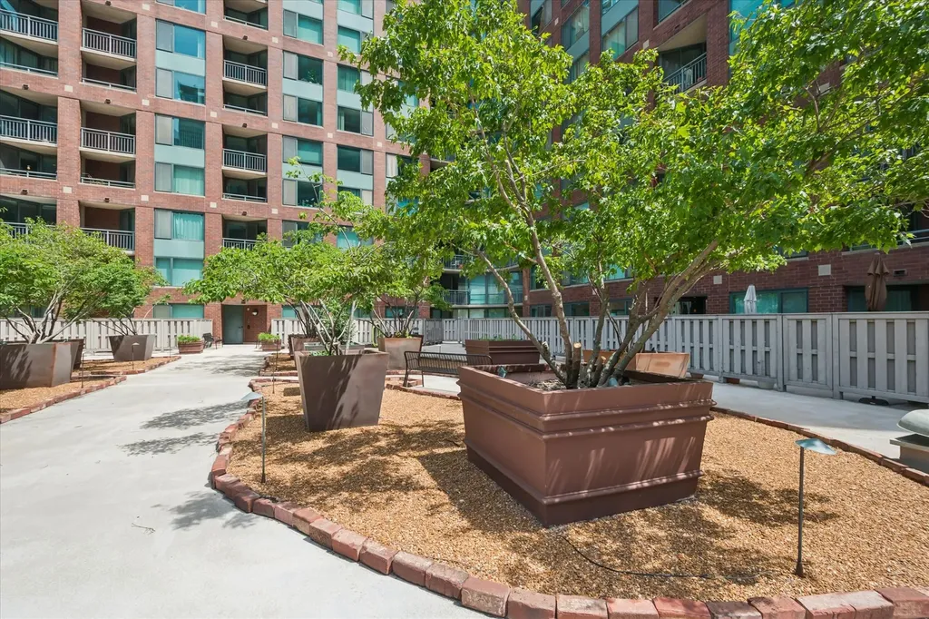 440 North Mcclurg Court Chicago IL 60611