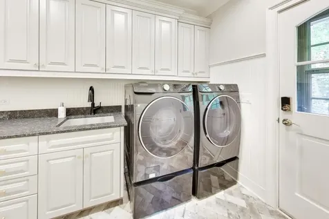 1871 West Salisbury Lane Lake Forest IL 60045