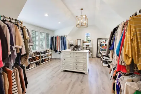 1871 West Salisbury Lane Lake Forest IL 60045