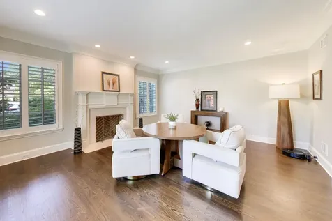 1871 West Salisbury Lane Lake Forest IL 60045