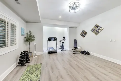 1871 West Salisbury Lane Lake Forest IL 60045