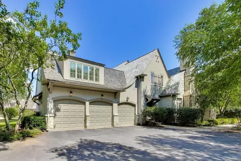 1871 West Salisbury Lane Lake Forest IL 60045