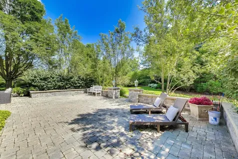 1871 West Salisbury Lane Lake Forest IL 60045