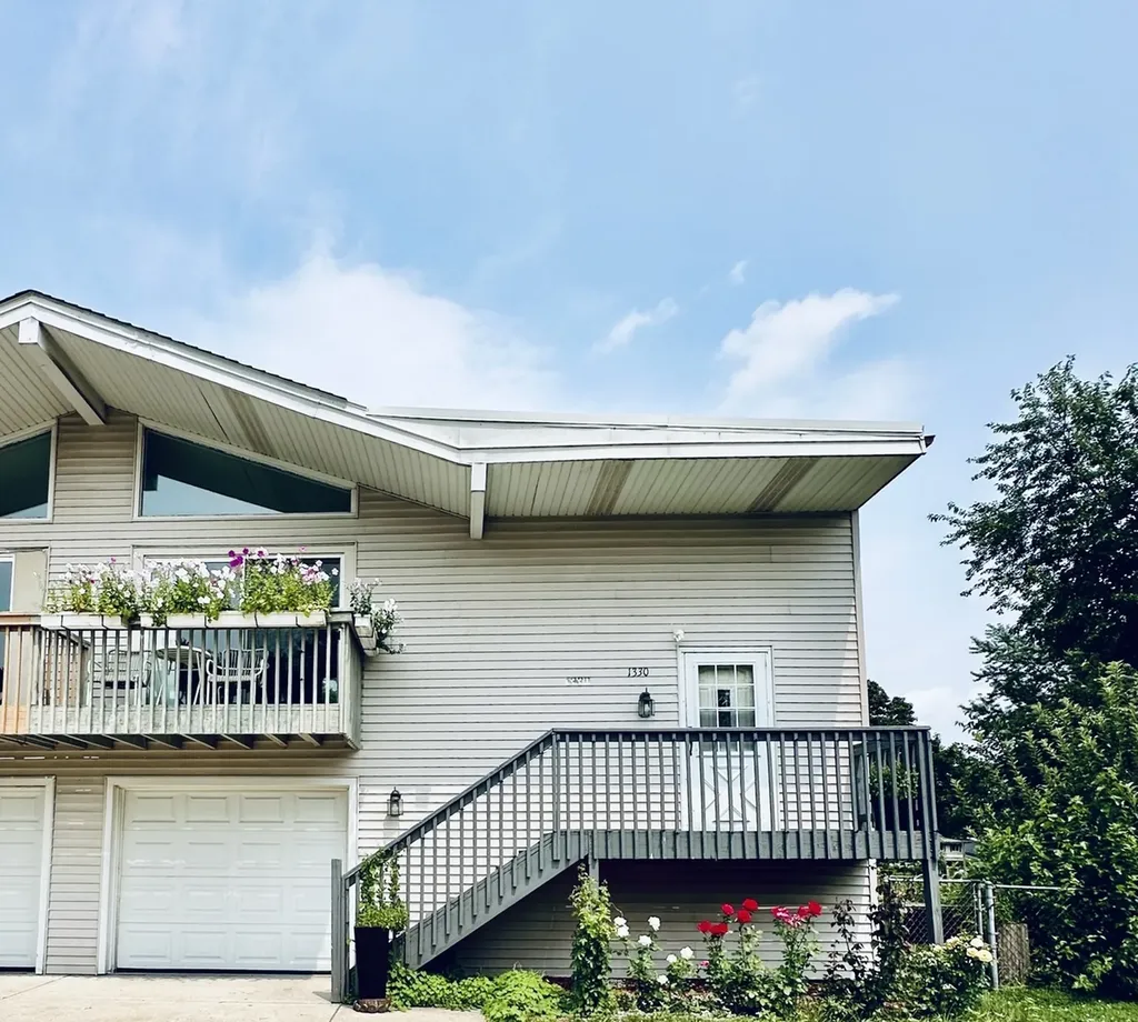 1330 Todd Farm Drive Elgin IL 60123