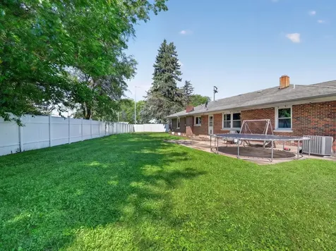 2230 North 1st Street Dekalb IL 60115