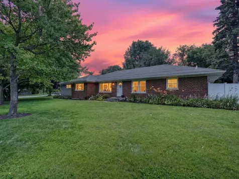 2230 North 1st Street Dekalb IL 60115