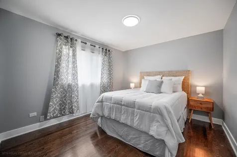10403 Barnard Drive Chicago Ridge IL 60415