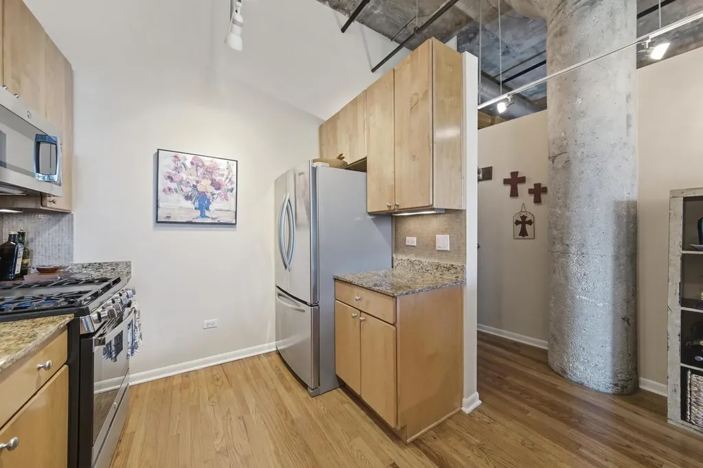 2001 South Calumet Avenue Chicago IL 60616