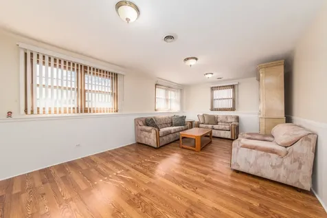 8516 North Ozanam Avenue Niles IL 60714