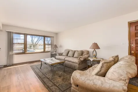 8516 North Ozanam Avenue Niles IL 60714