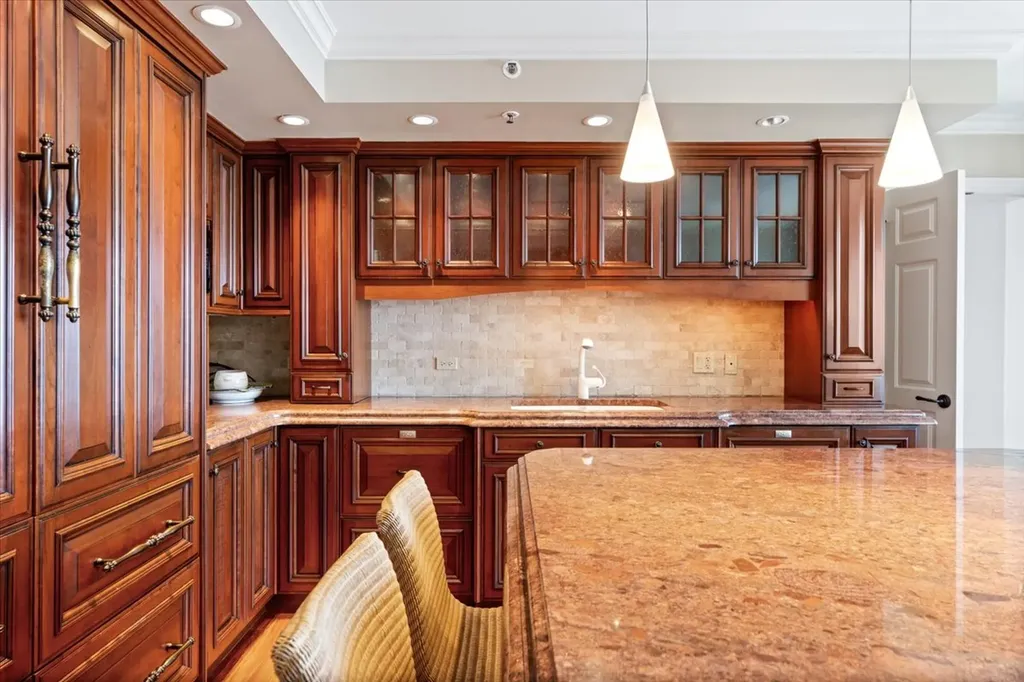 132 East Delaware Place Chicago IL 60611
