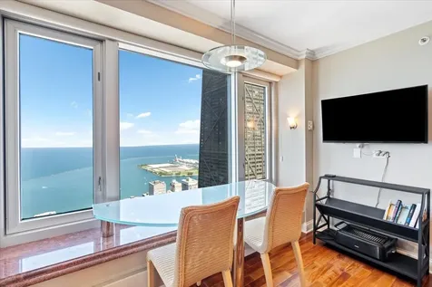 132 East Delaware Place Chicago IL 60611