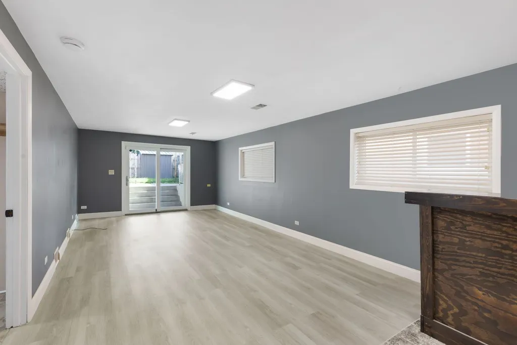 5334 Grove Street Skokie IL 60077