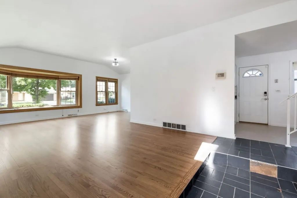 5334 Grove Street Skokie IL 60077