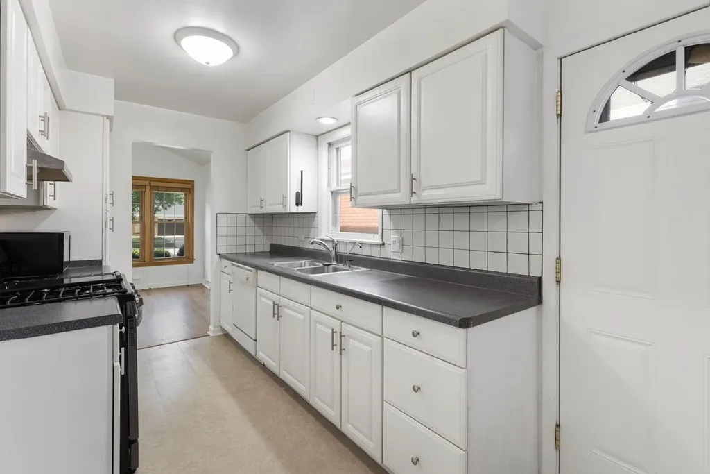 5334 Grove Street Skokie IL 60077
