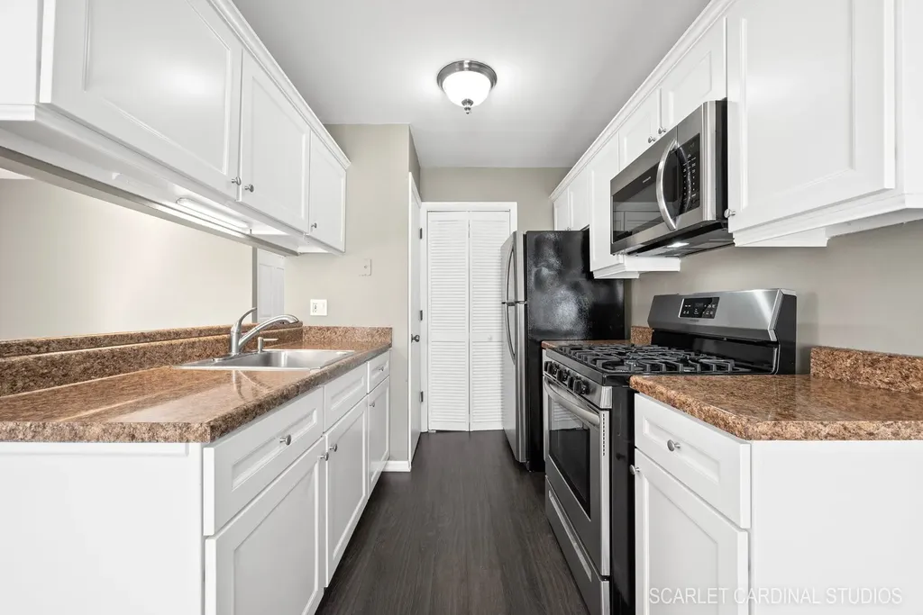 1441 Woodcutter Lane Wheaton IL 60189