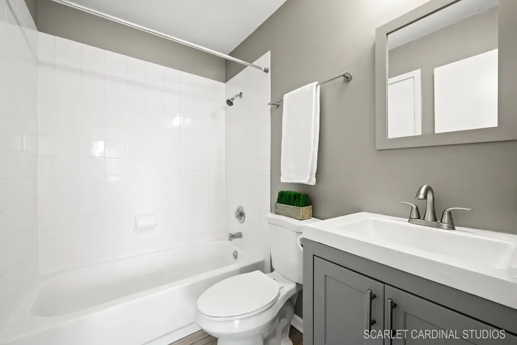 1441 Woodcutter Lane Wheaton IL 60189