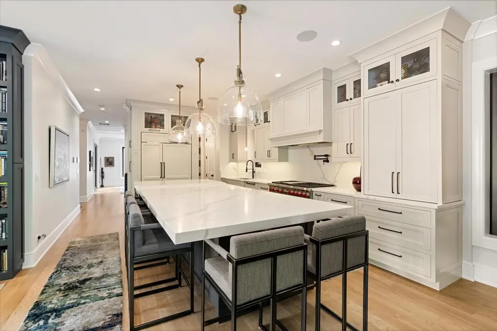 2207 North Orchard Street Chicago IL 60614