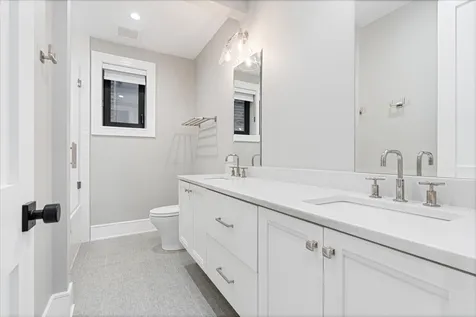 2207 North Orchard Street Chicago IL 60614