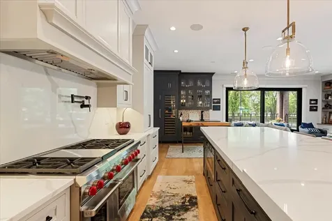 2207 North Orchard Street Chicago IL 60614