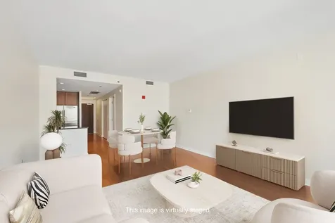 130 North Garland Court Chicago IL 60602