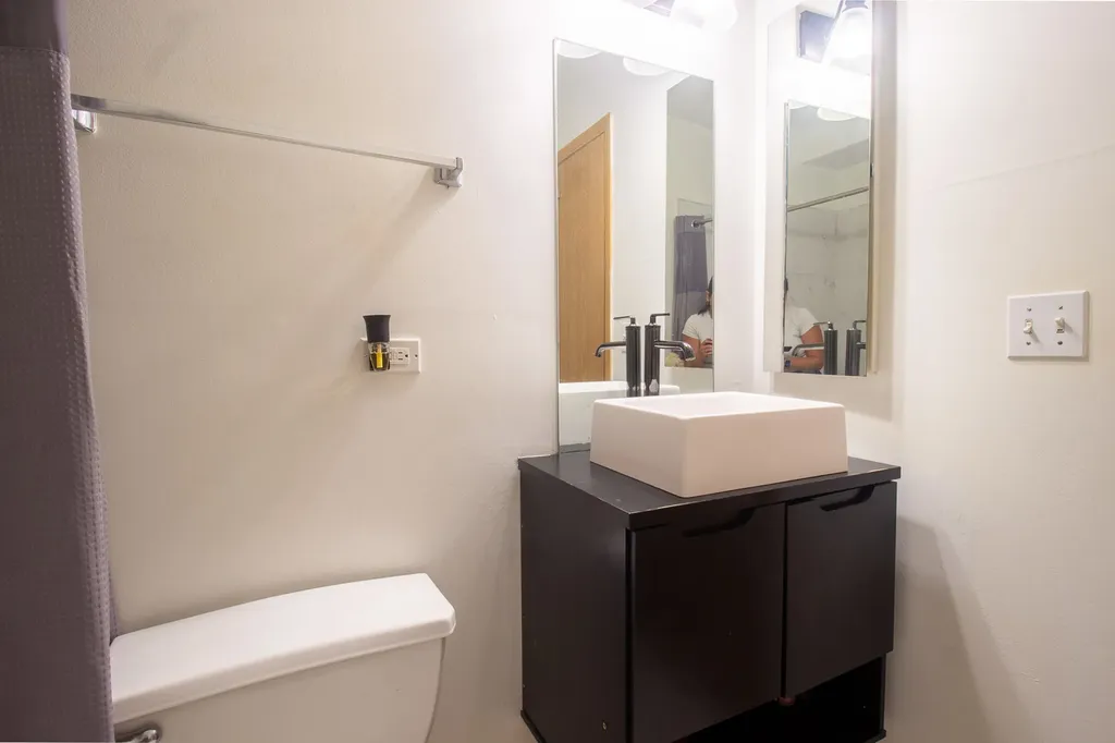 2335 East 70th Place Chicago IL 60649