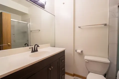2335 East 70th Place Chicago IL 60649
