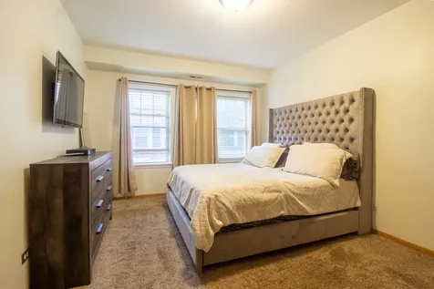 2335 East 70th Place Chicago IL 60649
