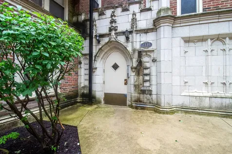 2335 East 70th Place Chicago IL 60649