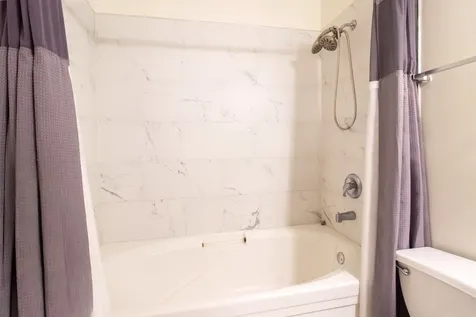 2335 East 70th Place Chicago IL 60649