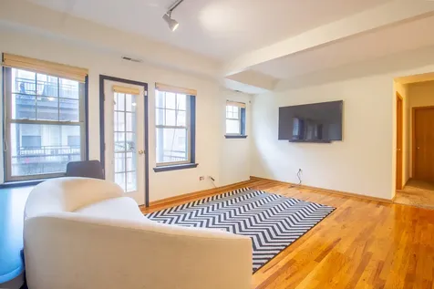 2335 East 70th Place Chicago IL 60649