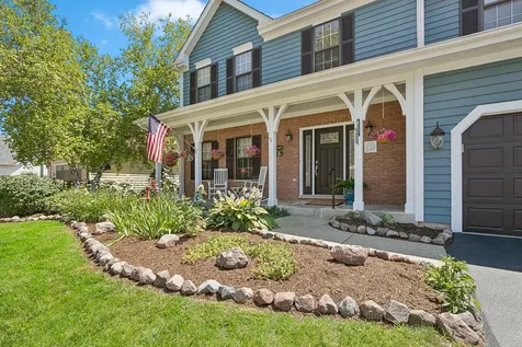 449 Wicks Street Grayslake IL 60030