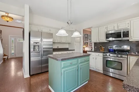 449 Wicks Street Grayslake IL 60030