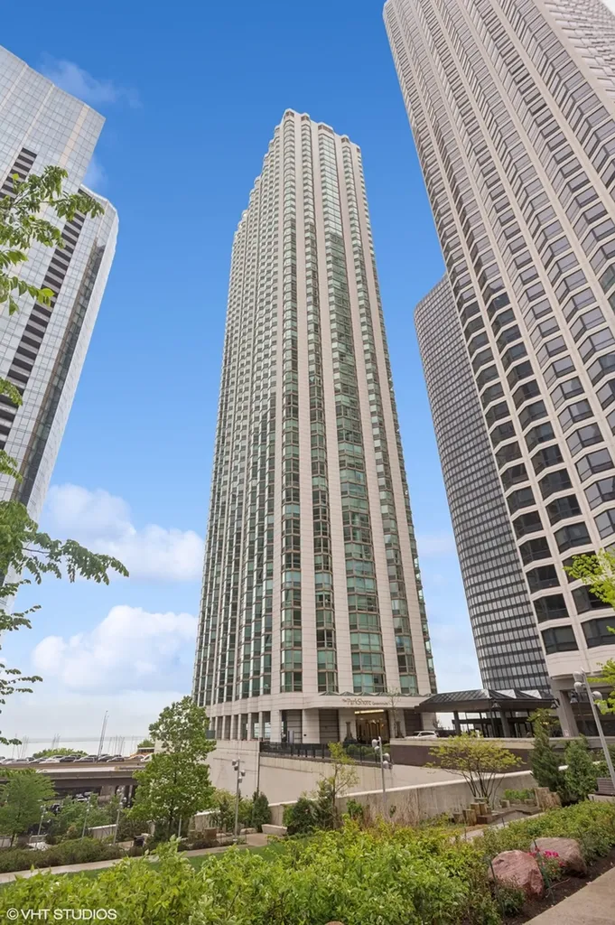 195 North Harbor Drive Chicago IL 60601