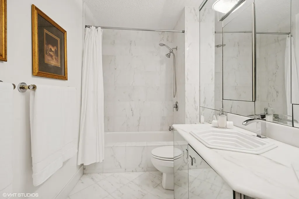195 North Harbor Drive Chicago IL 60601