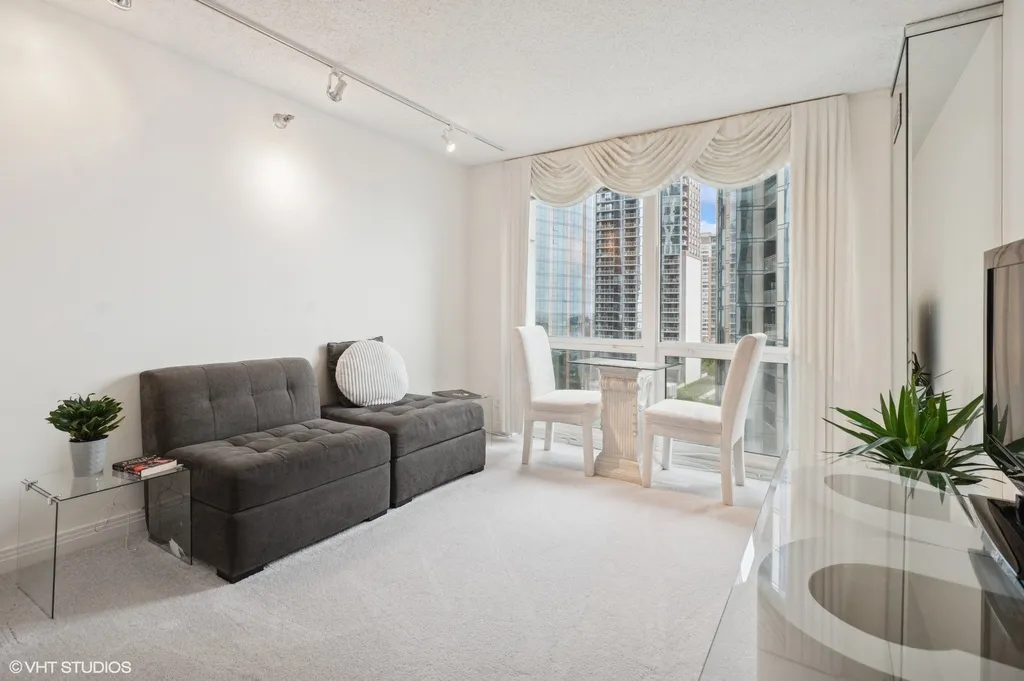 195 North Harbor Drive Chicago IL 60601