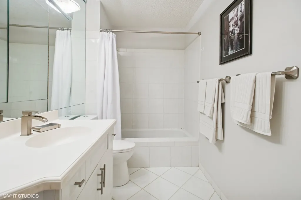195 North Harbor Drive Chicago IL 60601