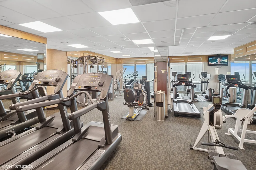195 North Harbor Drive Chicago IL 60601
